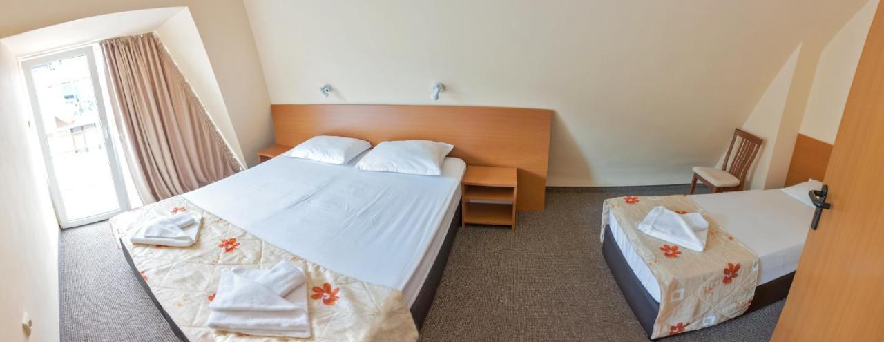 Hotel Eva ラヴダ エクステリア 写真